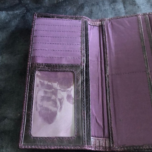 Elegant Purple Genuine Leather Women's Wallet - Picture 5 of 16